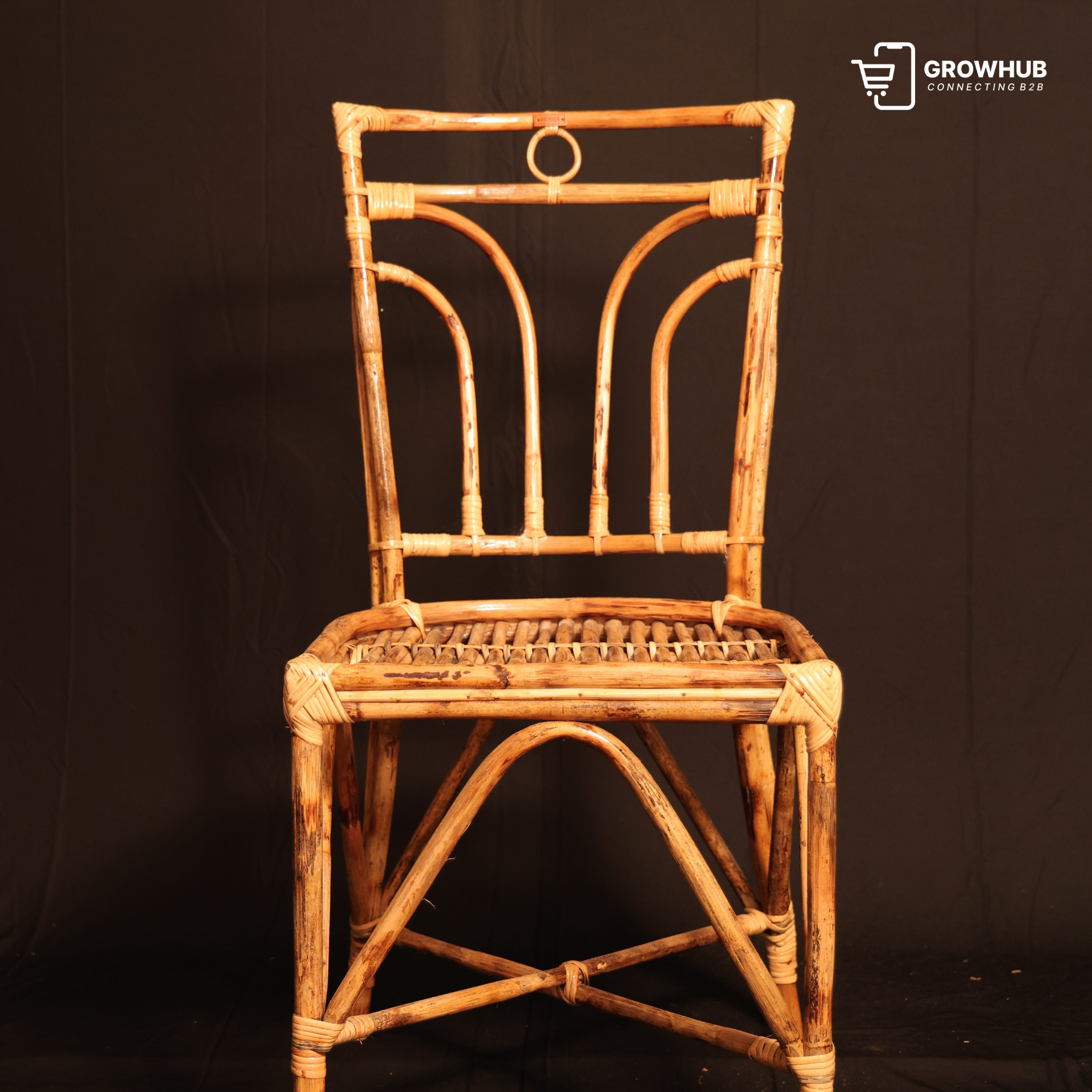 LOOPBACK RATTAN CHAIR