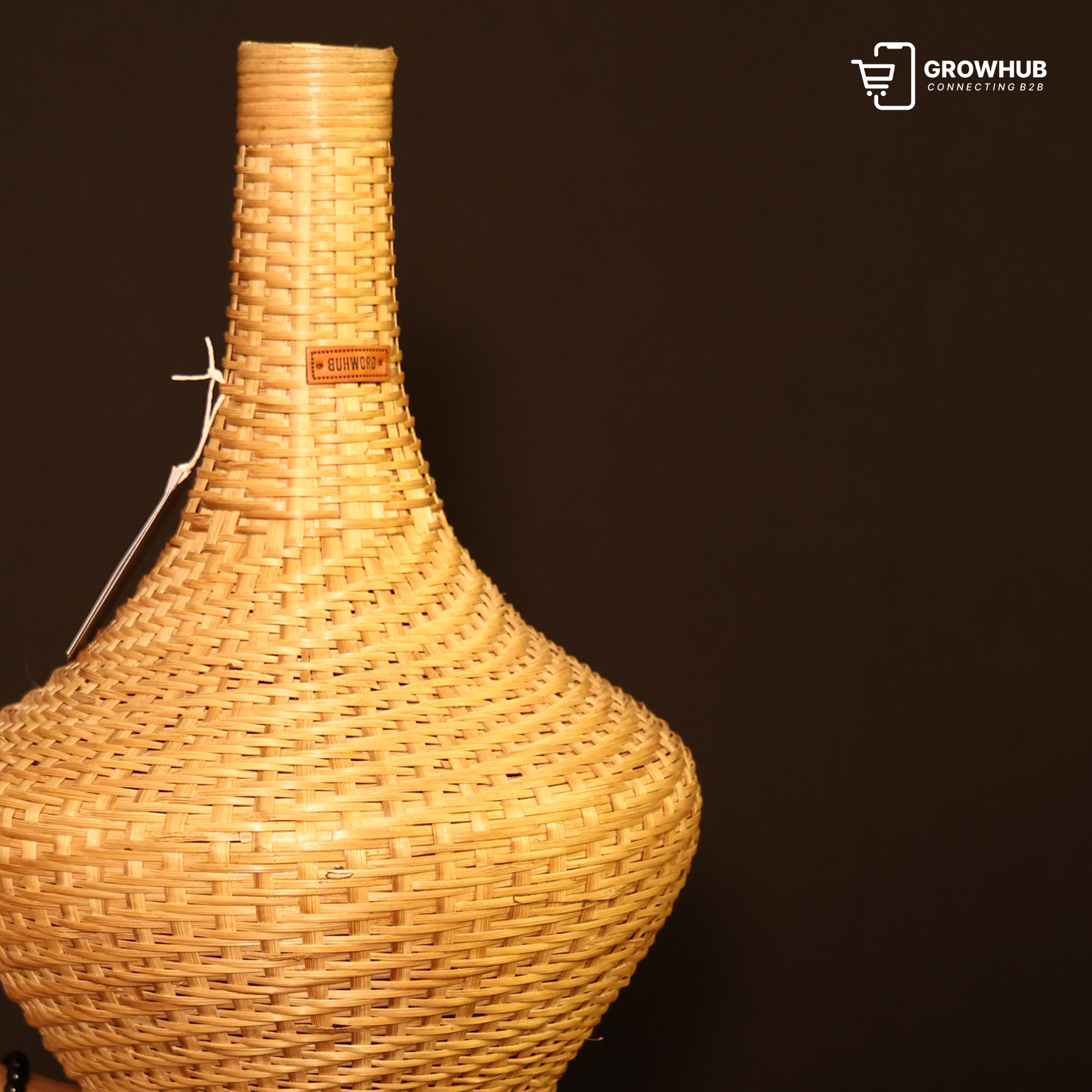 GOLDEN WOVEN ELEGANCE HANGING LIGHT