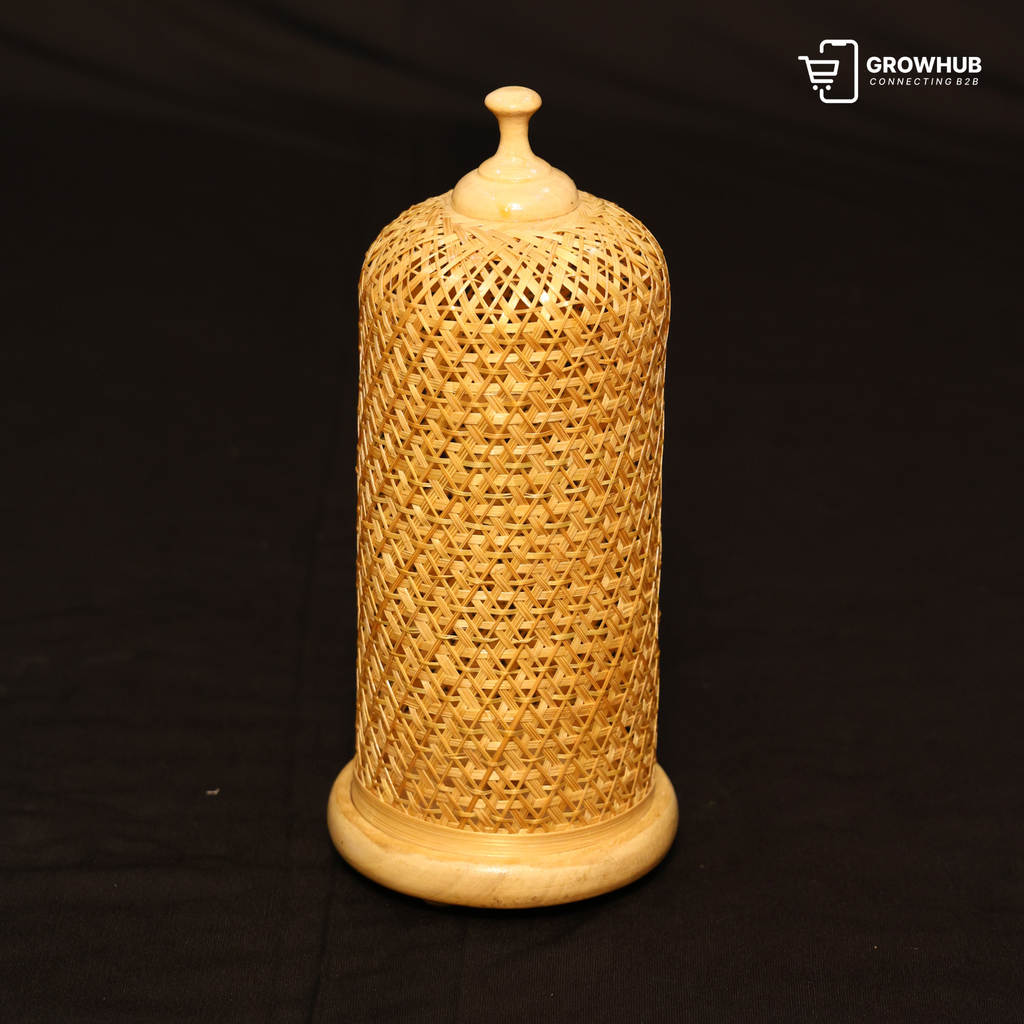 THE AURA BAMBOO CLOCHE