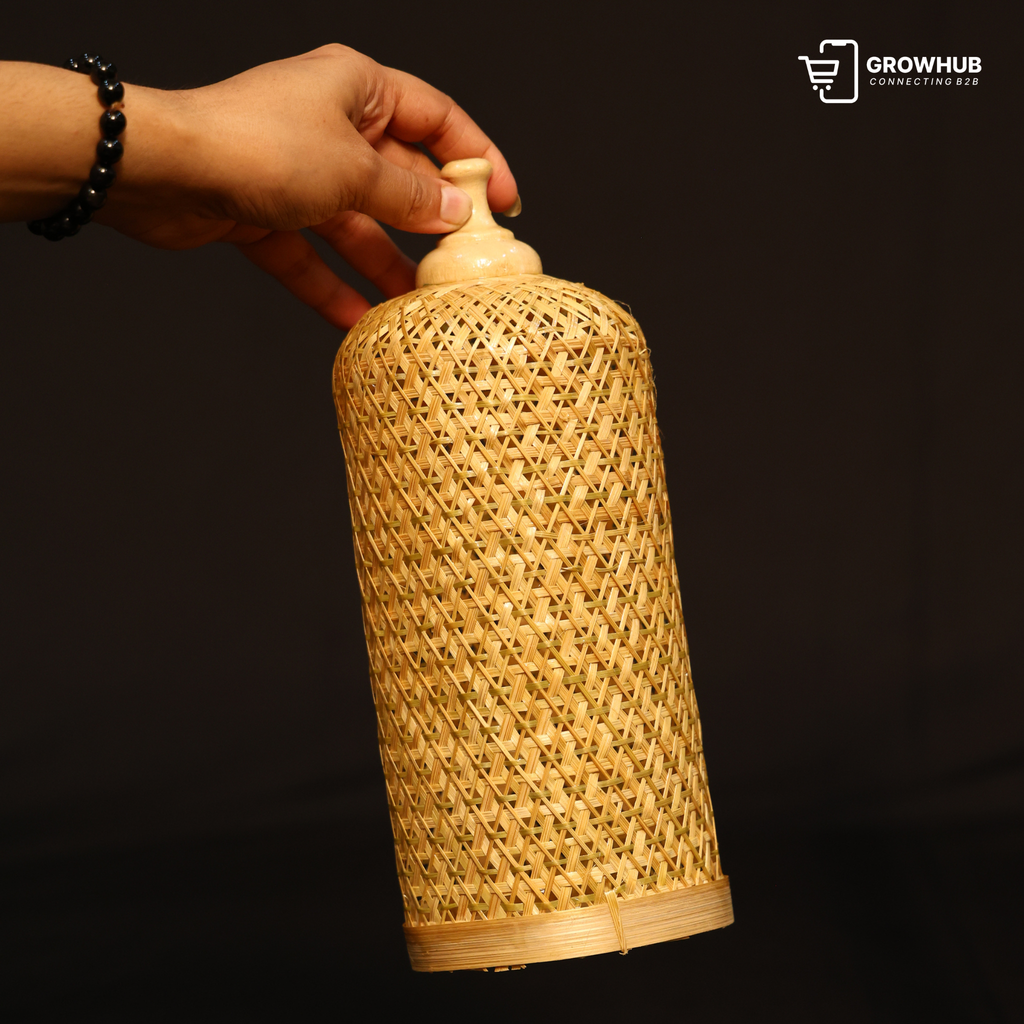 THE AURA BAMBOO CLOCHE