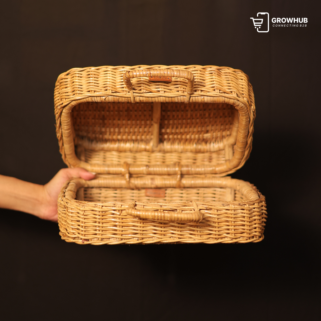 HERITAGE WOVEN SUITCASE