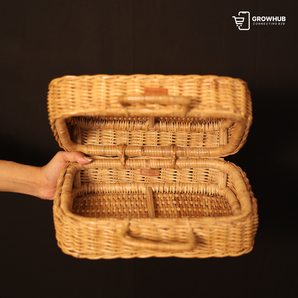 HERITAGE WOVEN SUITCASE
