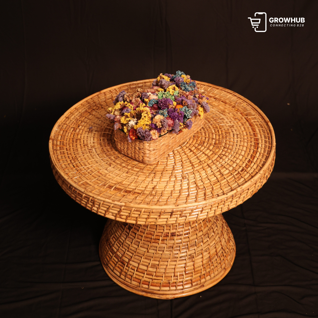 WICKER ACCENT TABLE