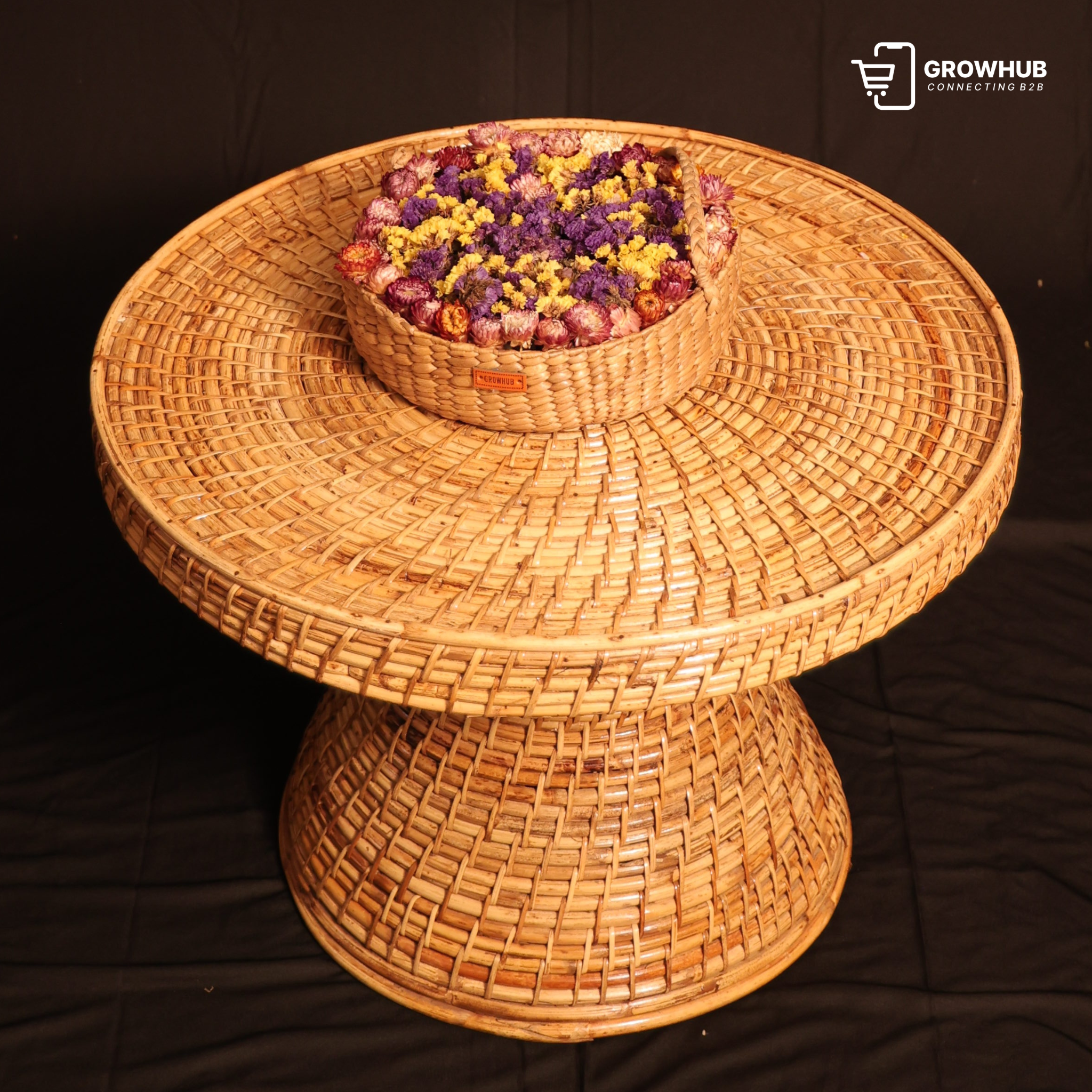 WICKER ACCENT TABLE
