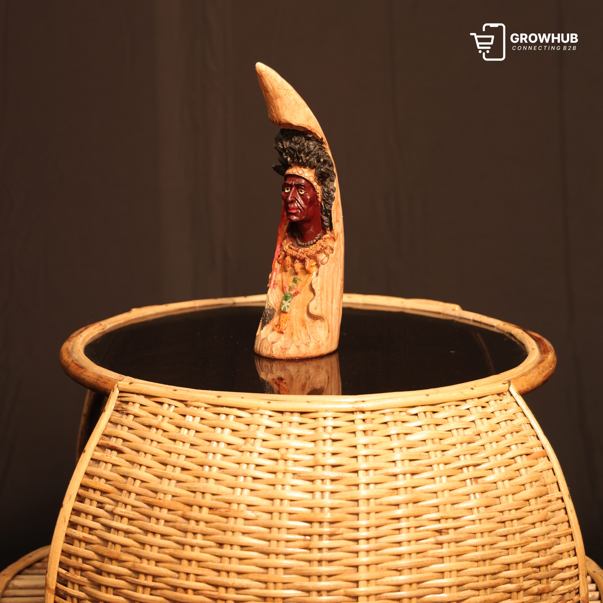 RATTAN RIVER TABLE