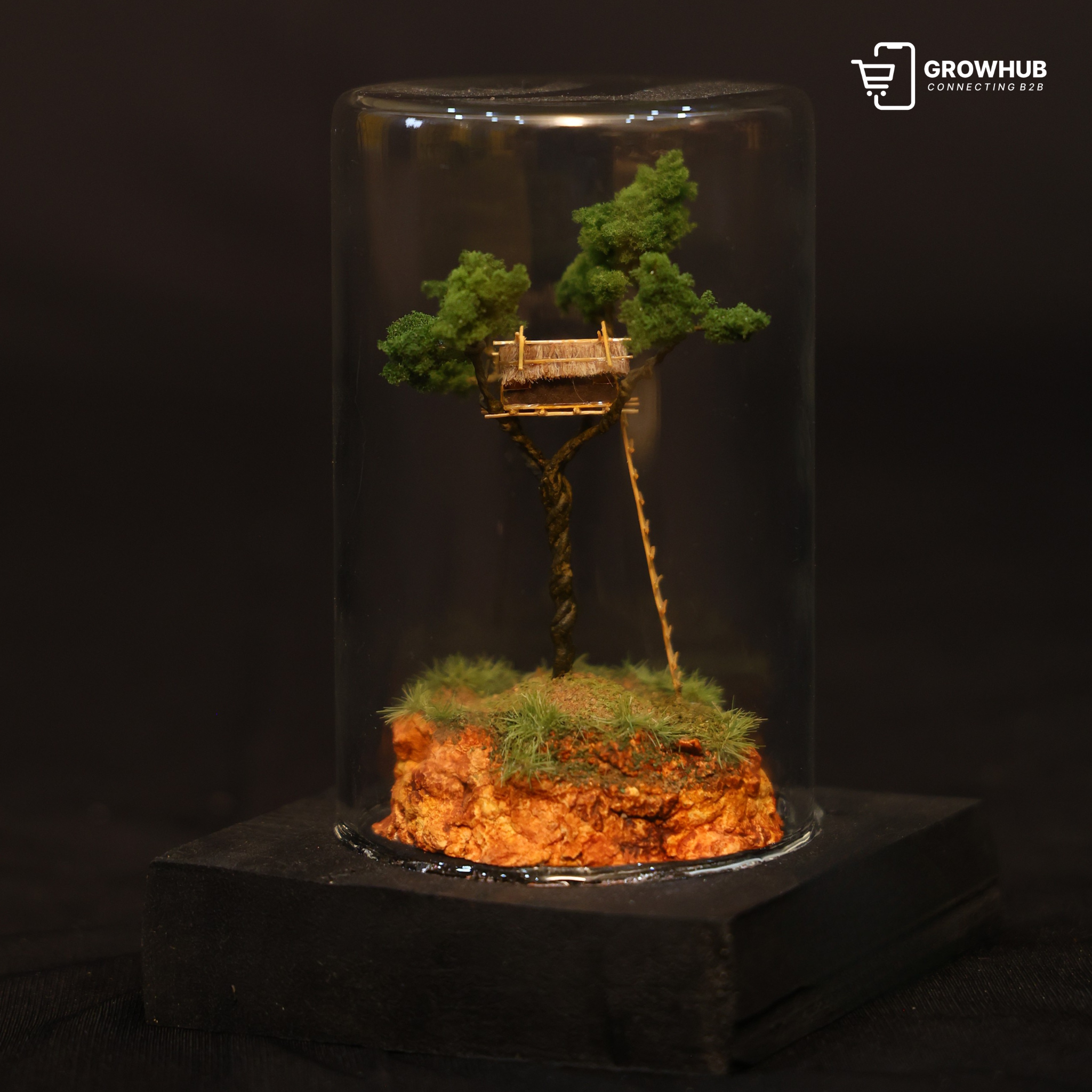 ENCHANTED TREEHOUSE GLASS MINI DIORAMA