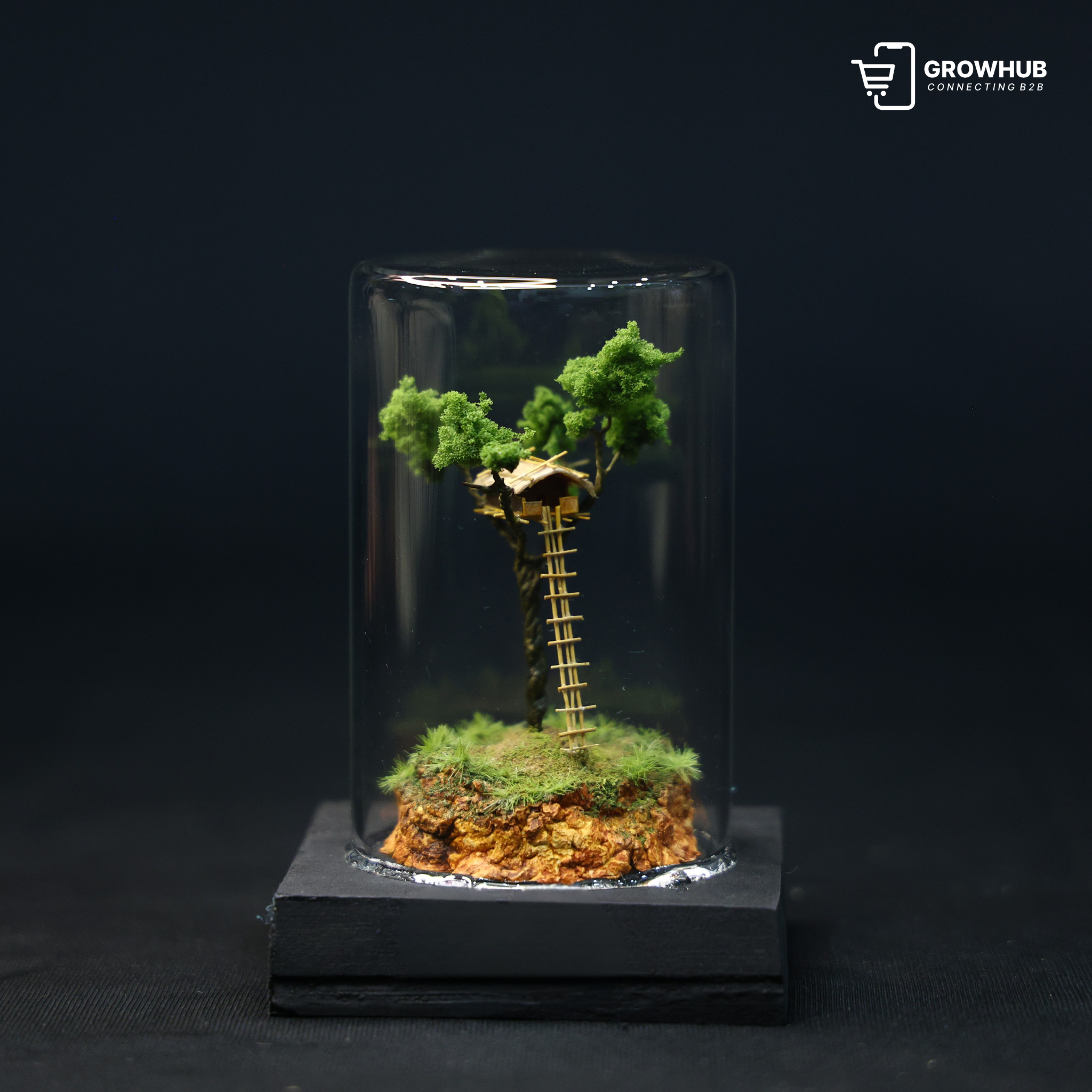ENCHANTED TREEHOUSE GLASS MINI DIORAMA