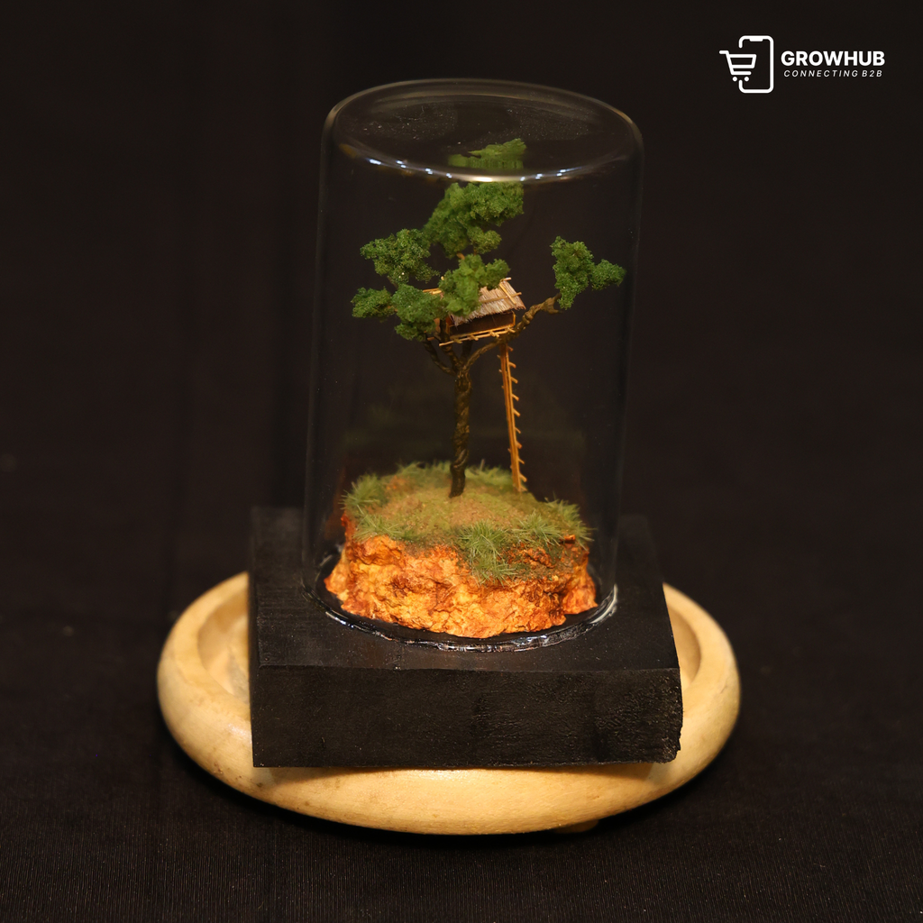 ENCHANTED TREEHOUSE GLASS MINI DIORAMA