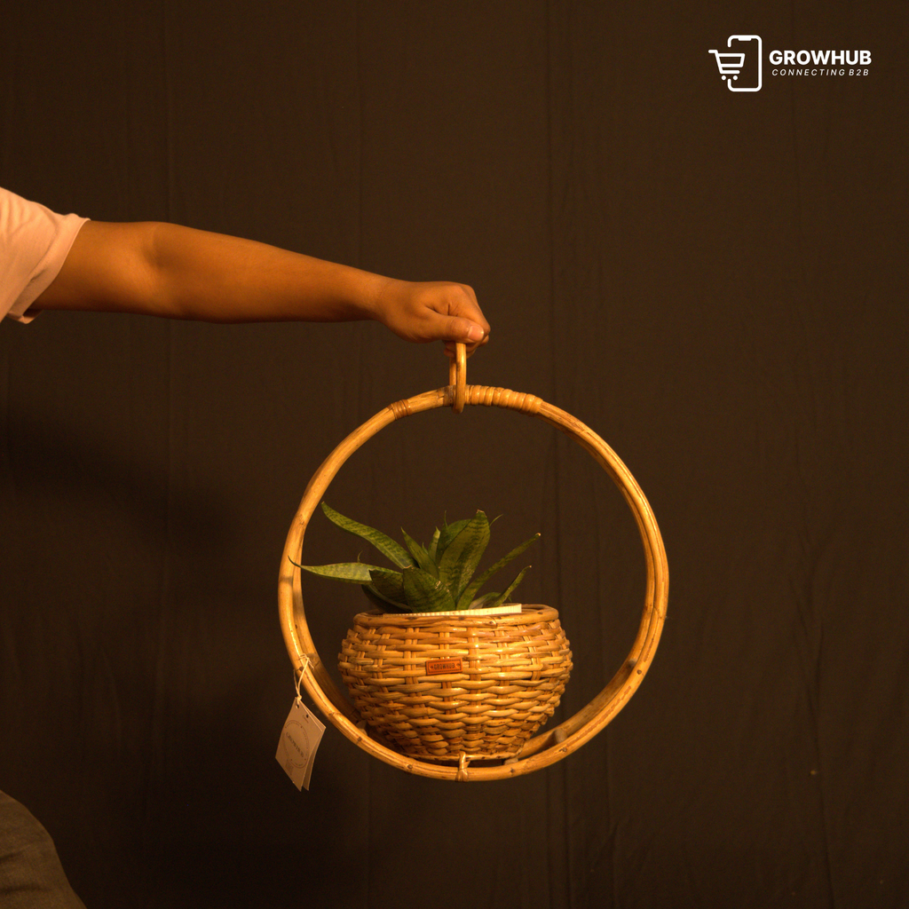 HANGING FLOWER POT