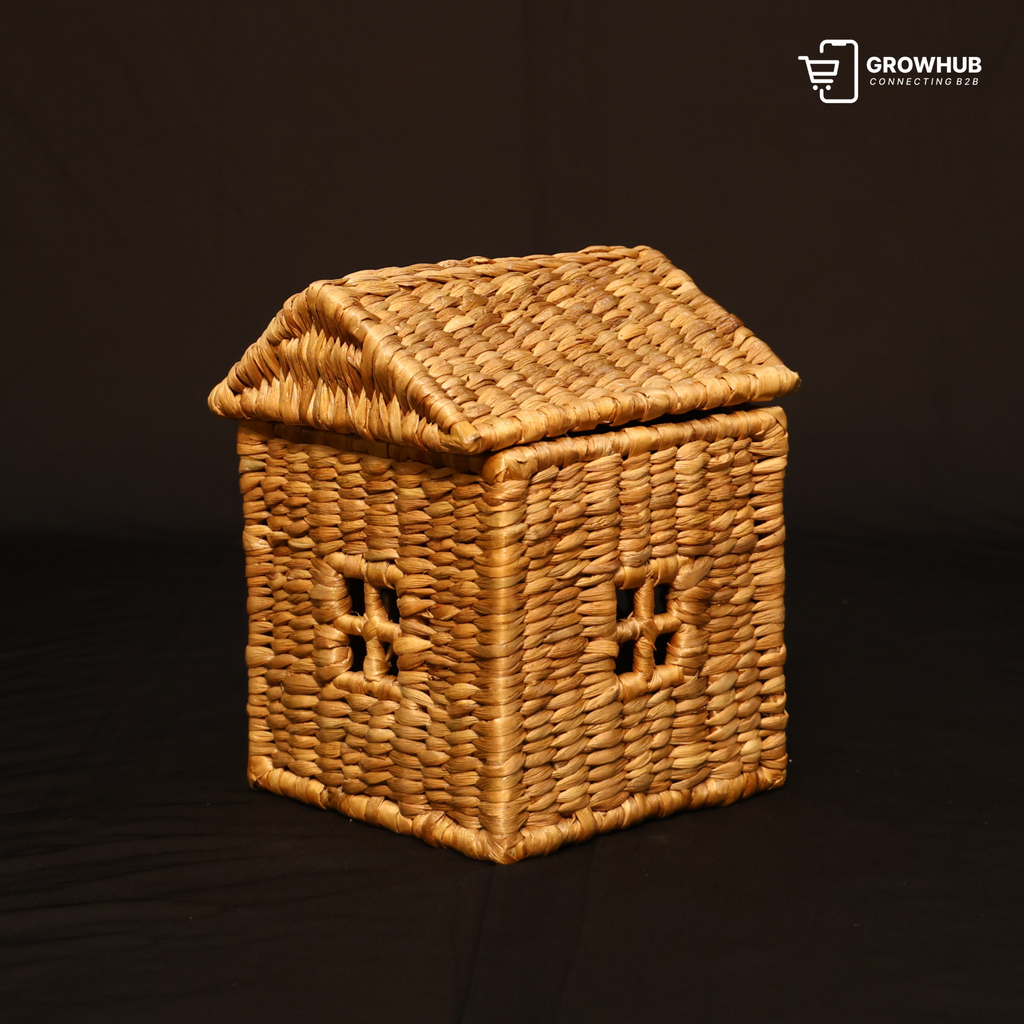COTTAGE WATER HYACINTH STORAGE BASKET