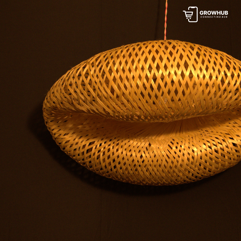 BAMBOO OVAL PENDANT LIGHT