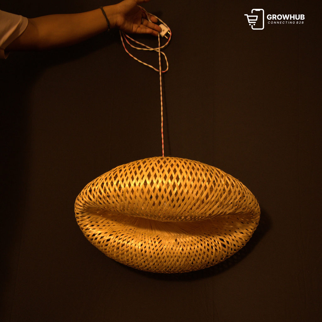 BAMBOO OVAL PENDANT LIGHT