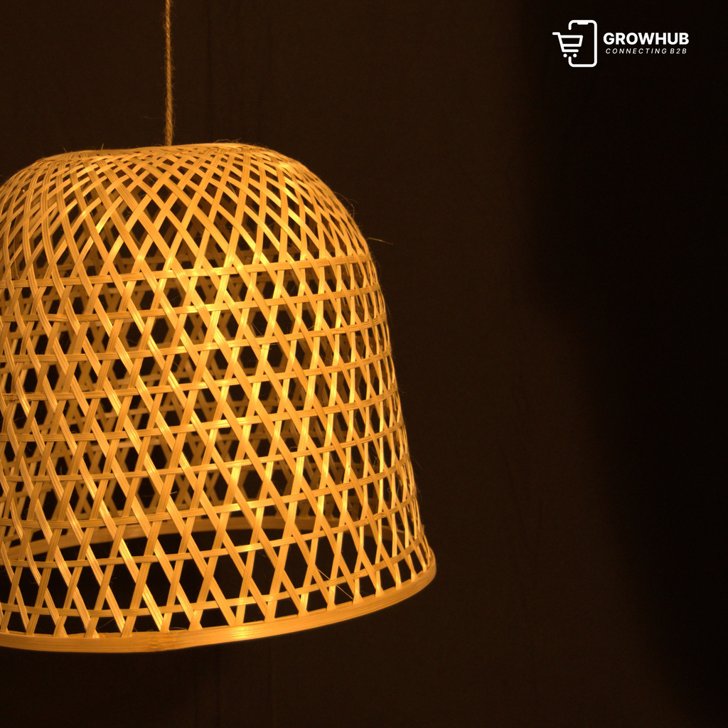 BAMBOO BELL-SHAPED PENDANT LIGHT