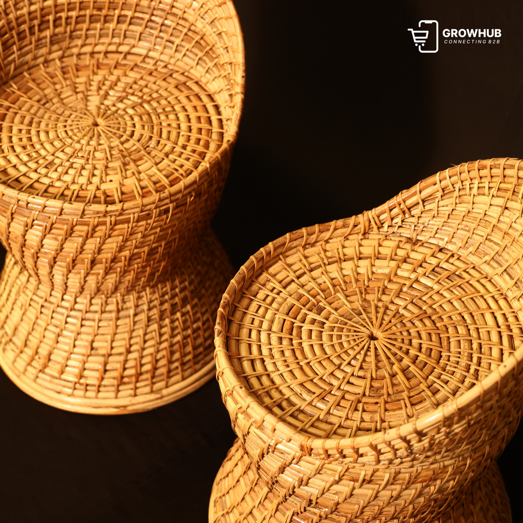 RATTAN COCOON STOOL