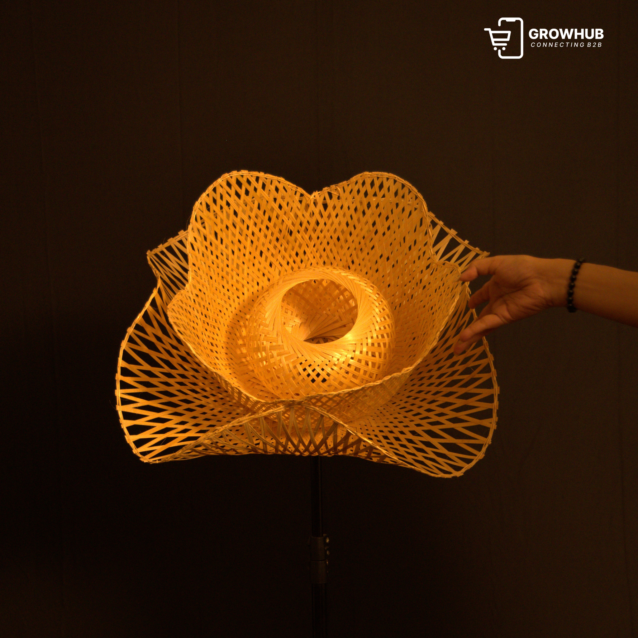BLOOMING LOTUS BAMBOO SHADE